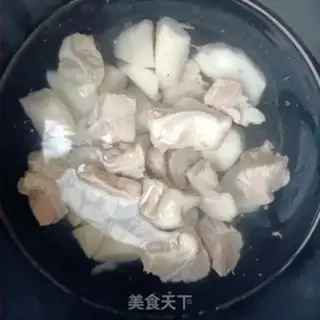 Make Pork crumbs step 4