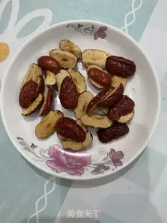 Make Ginger date tea step 1