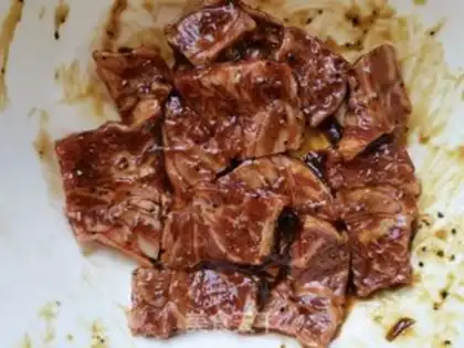 Make Dutch onion fried cowboy bones step 3