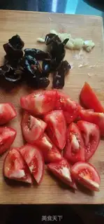 Make Beef, black wood, tomatoes step 1