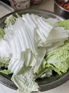 Make Five-flower cabbage stew step 3