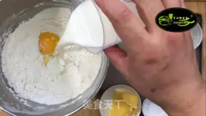 Make The soufflé step 0