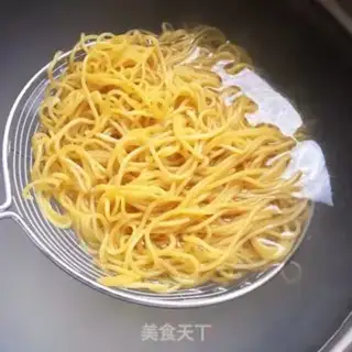 Make Sour spicy corn noodles step 12
