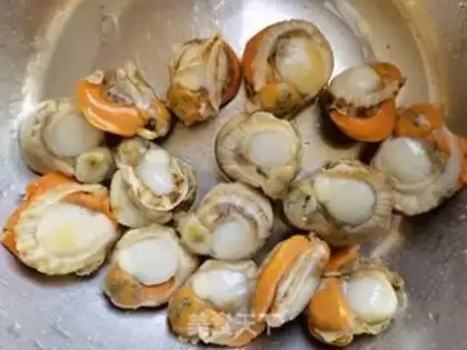 Make A fragrance with scallops step 0