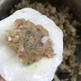 Make A tarp radish, a lamb dumpling step 6