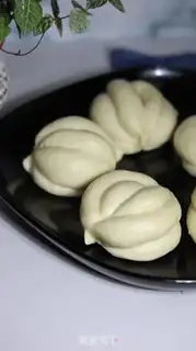 Make Flower buns step 9