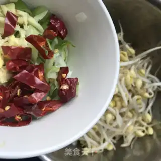 Make Soybean sprouts step 2