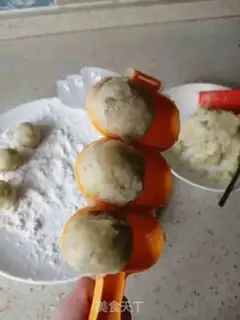 Make Potato shrimp balls step 1