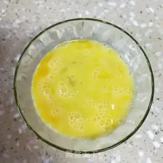 Make Boiled eggs with wine step 2