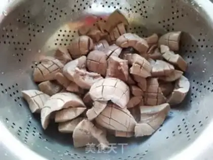 Make Pumpkin from the Mandarin step 4