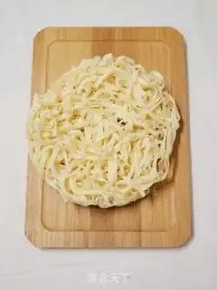 Make Hot noodles step 0