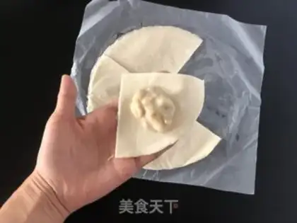 Make Fast-hand banana pie step 2