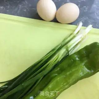 Make Shrimp eggs fried step 0