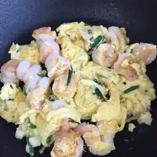 Make Shrimp eggs fried step 8