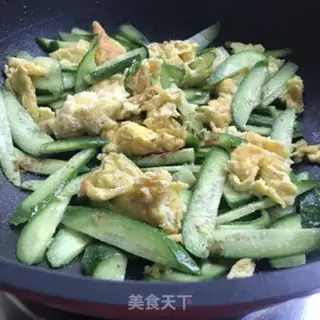 Make Scrambled eggs step 5