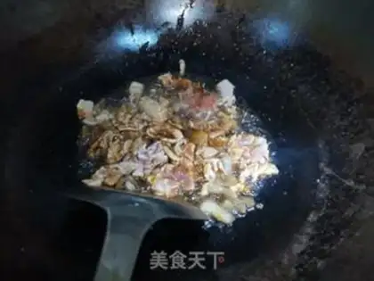 Make Four seasons of bean fried meat step 4