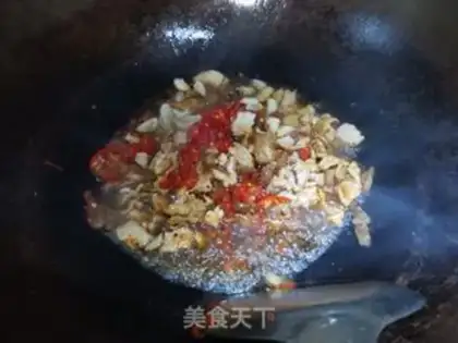 Make Four seasons of bean fried meat step 5