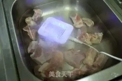 Make A pot of stew for the ribs step 1