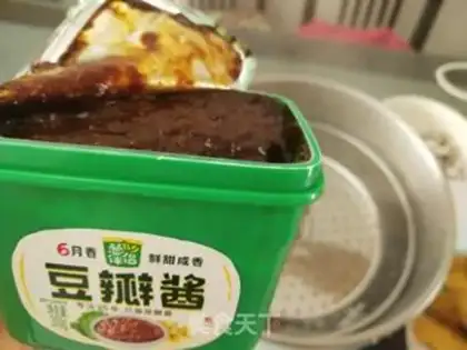 Make Soy hotpot step 1