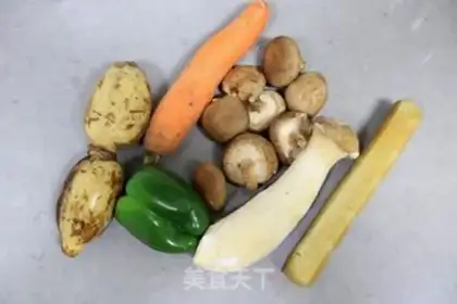 Make A pot of stew for the ribs step 2