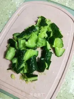 Make cucumber beef step 1