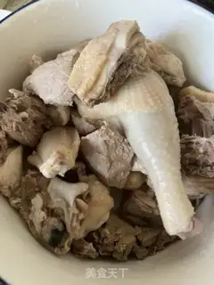 Make Five fingers of peach chicken soup step 1