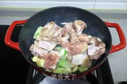 Make A pot of stew for the ribs step 7