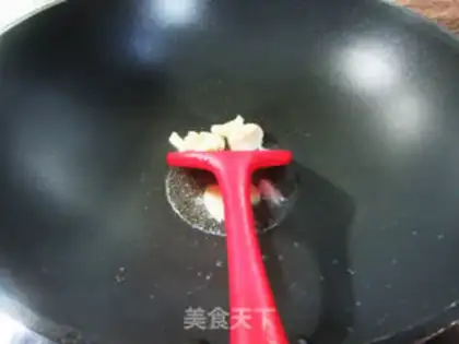 Make Scum of radish step 1