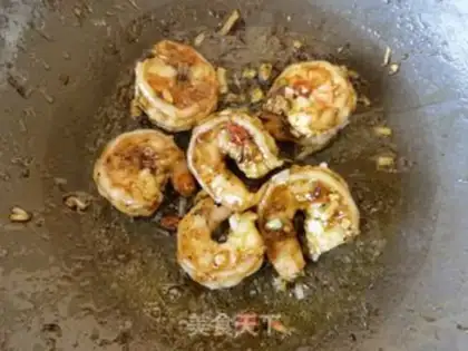 Make Black pepper sauce, shrimp step 10