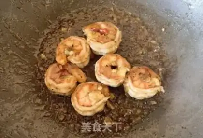 Make Black pepper sauce, shrimp step 12