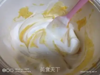 Make Pumpkin cranberry roll step 5