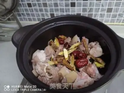 Make Tonic lamb soup step 0