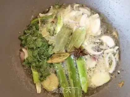 Make Garlic chili sauce step 5
