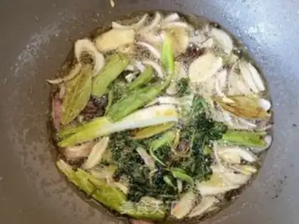 Make Garlic chili sauce step 6