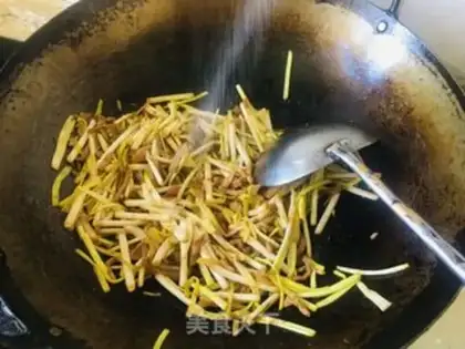 Make Garlic fried meat step 5