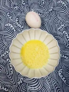 Make Egg soup step 1