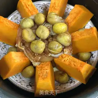 Make Scrambled pumpkin steamed chicken legs step 7