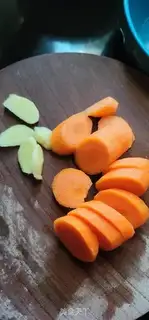 Make Carrot, yellow broccoli, broccoli step 3