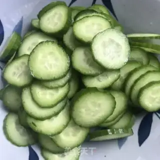Make Cool cucumber chips step 2