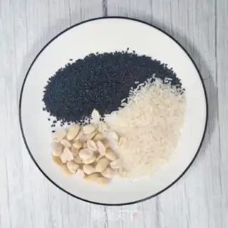 Make Peanut sesame paste step 0