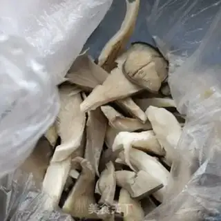 Make Sacked gravy with mushrooms step 1