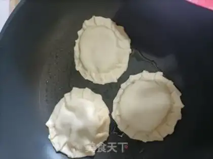Make A green mushroom pie step 11