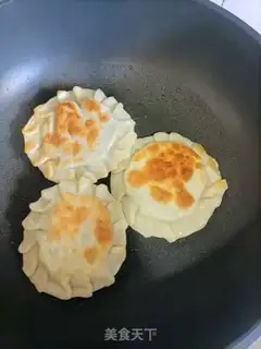 Make A green mushroom pie step 13
