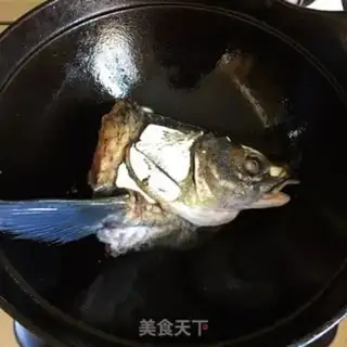 Make Fish head soup step 0