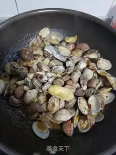 Make Scrambled clams step 9