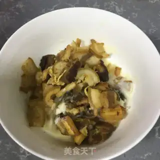 Make Garlic and bean skin step 1
