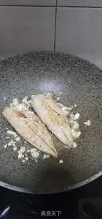 Make Garlic mackerel step 5