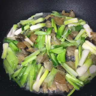 Make Garlic and bean skin step 5