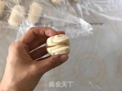 Make Flower cake step 11