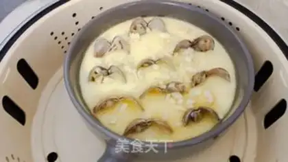 Make Cracking eggs step 10